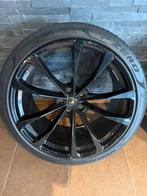 Lamborghini Urus 23 inch velgen met zomer banden., Ophalen, Gebruikt, Overige maten, Band(en)