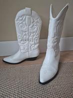 Leuke witte meiden laarsjes mt 37, Kleding | Dames, Schoenen, Wit, Lage of Enkellaarzen, Ophalen of Verzenden, Zo goed als nieuw