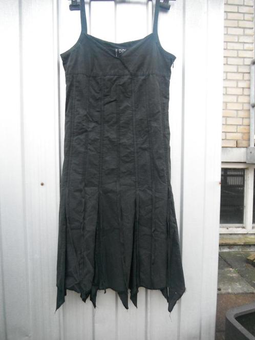 Prachtige zwarte jurk van Didi, maat M, Kleding | Dames, Jurken, Zo goed als nieuw, Maat 38/40 (M), Zwart, Onder de knie, Verzenden
