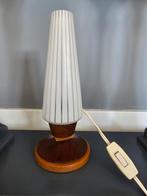 Space-age table lamp Wooden base Pinstripe glass Danish €69, Ophalen of Verzenden