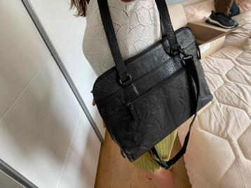 Spikes and Sparrow laptop tas beschikbaar voor biedingen