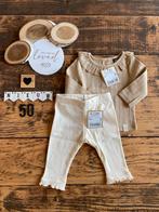 Baby girl Wibra setje beige shirtje, crème broekje maat 50, Kinderen en Baby's, Babykleding | Maat 50, Ophalen of Verzenden, Nieuw