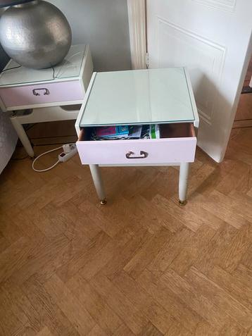 Vintage Nachtkastje/Bijzettafel '60 beschikbaar voor biedingen