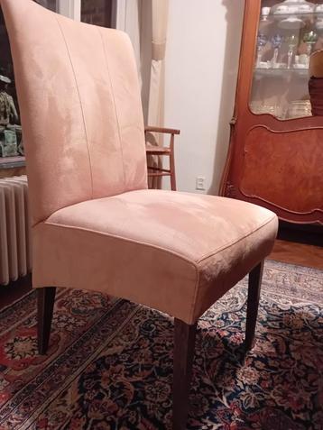 Beige Eetkamerstoelen (4 stuks) met Hoge Rug - goede staat beschikbaar voor biedingen