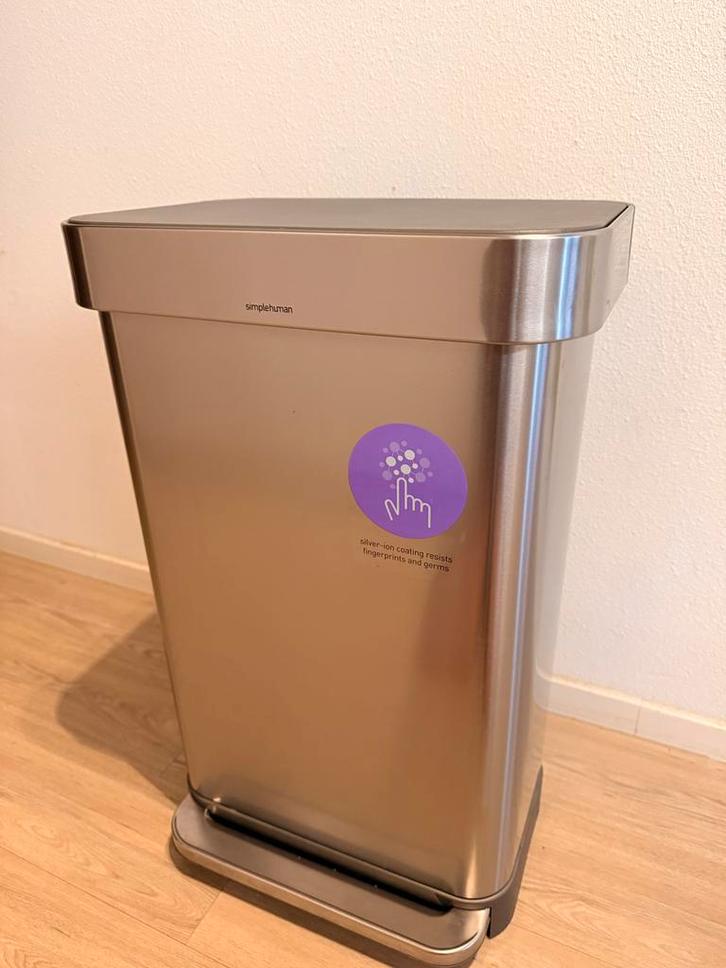 Simplehuman Afvalemmer 45L RVS, Huis en Inrichting, Woonaccessoires | Prullenbakken, Zo goed als nieuw, Rvs, 50 tot 75 cm, 40 liter of meer