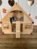 Houten poppenhuis met wat meubeltjes en 1 poppetje, Ophalen of Verzenden, Gebruikt, Poppenhuis