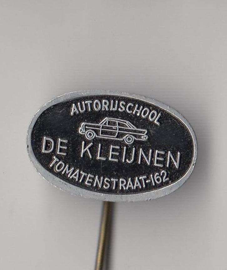 Auto Rijschool Kleijnen speldje, Verzamelen, Speldjes, Pins en Buttons, Gebruikt, Speldje of Pin, Overige onderwerpen, Ophalen of Verzenden