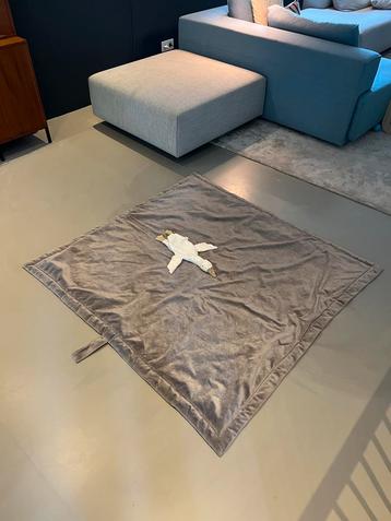 Baby speelkleed beschikbaar voor biedingen
