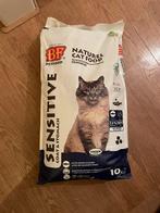 Katten voer/brokken sensitive BF natural cat food/ dec 24, Dieren en Toebehoren, Kat, Ophalen