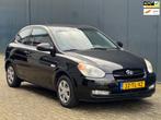 Hyundai Accent 1.4i Dynamic|Airco|APK|NAP|Keurige staat, Auto's, Hyundai, Accent, Gebruikt, 4 cilinders, Zwart