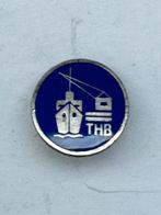 Emaille Knoopspeld THB (Vrachtschip/Kraan), Ophalen of Verzenden, Zo goed als nieuw, Transport, Speldje of Pin