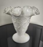 Vintage Melkglas Vaas Fenton USA, Antiek en Kunst, Ophalen of Verzenden
