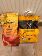 Twee nieuwe zakken briketten / briquettes voor BBQ, Ophalen, Nieuw