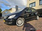 Mercedes B-klasse 170 aut. Leer pano nieuwe apk, Auto's, Mercedes-Benz, 4 cilinders, 116 pk, Zwart, 14 km/l