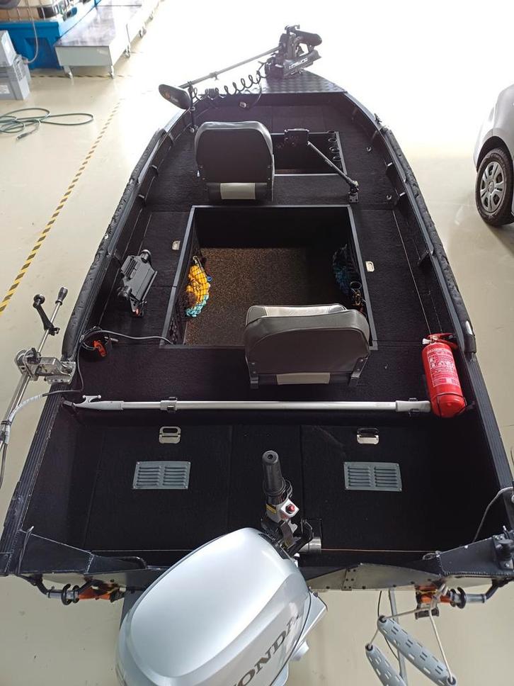 Qwest b420 roofvisboot, Watersport en Boten, Hengelsport | Roofvissen, Overige typen, Ophalen