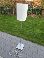 Stijlvolle Staande Lamp, Huis en Inrichting, Lampen | Vloerlampen, Gebruikt, Ophalen of Verzenden, Metaal, Modern