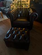 Chesterfield fauteuil met hocker / poef, Huis en Inrichting, Fauteuils, Ophalen, Gebruikt, 75 tot 100 cm, 75 tot 100 cm