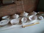 Servies uit Czechoslovakia (oftewel Tsjechie), Antiek en Kunst, Antiek | Servies compleet, Ophalen
