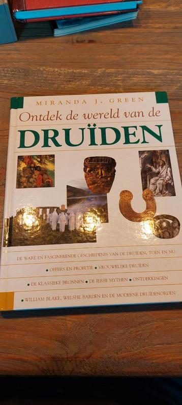 ONTDEK DE WERELD VAN DE DRUIDEN beschikbaar voor biedingen