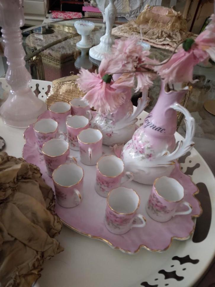 Vintage Cognac Servies met Kopjes, Huis en Inrichting, Woonaccessoires | Vazen, Zo goed als nieuw, Rood, Minder dan 50 cm, Aardewerk of Porselein