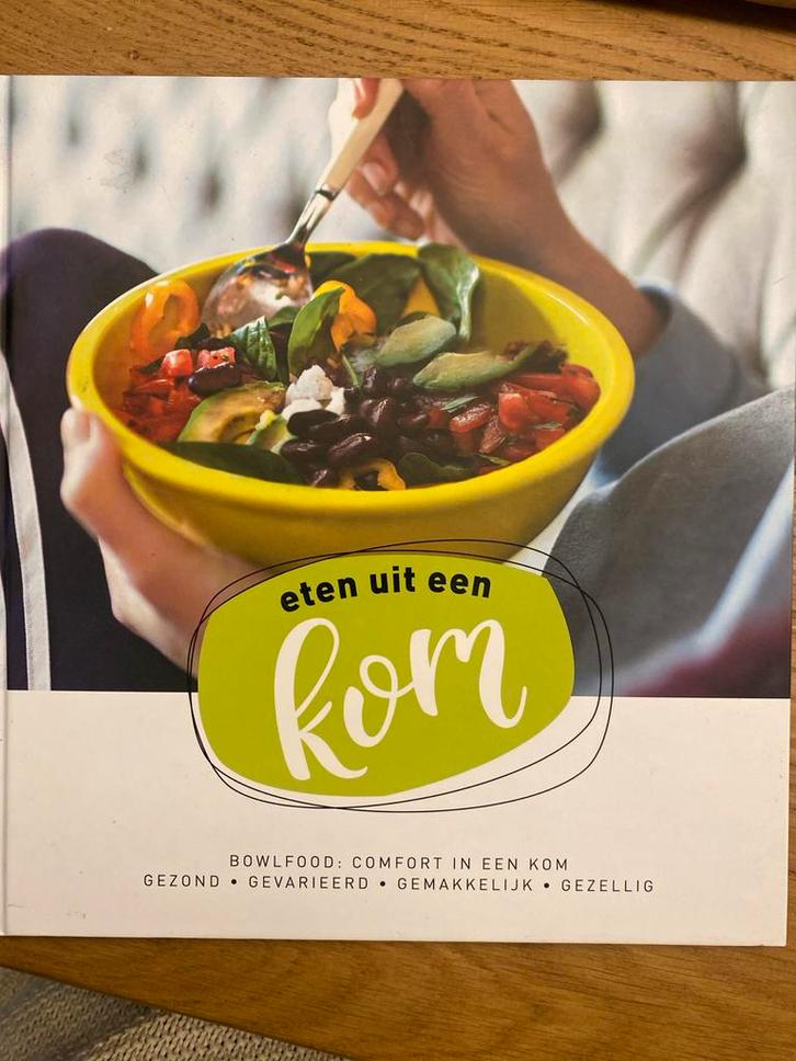 Eten uit een Kom - Bowlfood Kookboek, Boeken, Kookboeken, Zo goed als nieuw, Voorgerechten en Soepen, Overige gebieden, Gezond koken