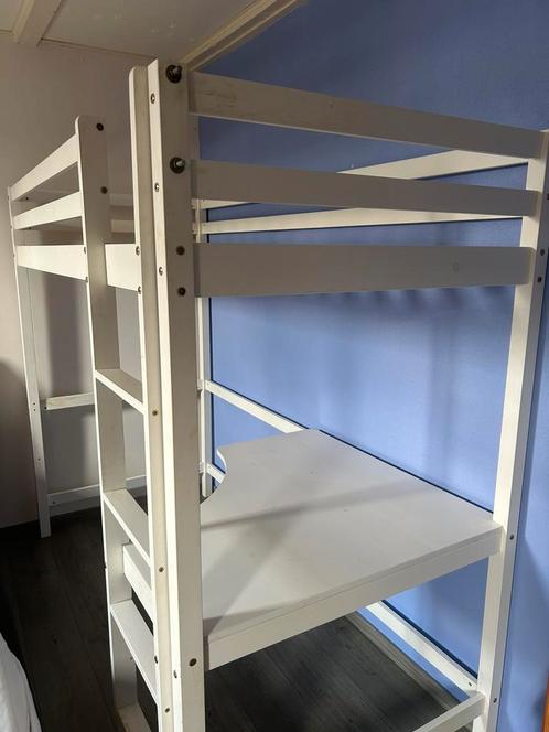 Hoogslaper IKEA met buroblad en ladder, Huis en Inrichting, Slaapkamer | Stapelbedden en Hoogslapers, Gebruikt, Hoogslaper, 90 cm