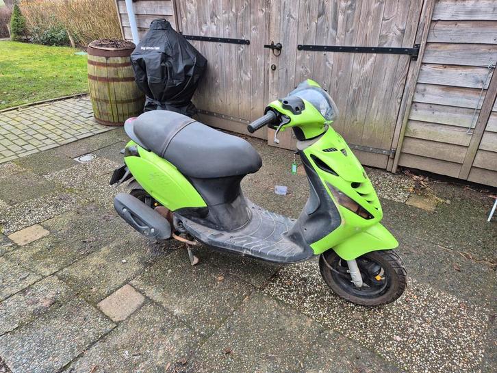 Piaggio zip scooter 50cc, Fietsen en Brommers, Scooters | Piaggio, Gebruikt, Zip, Benzine, Ophalen