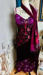 Prachtige lange jurk bordeaux van ISIS mt 36 met sjaal, Galajurk, Ophalen of Verzenden, Zo goed als nieuw, Maat 36 (S)