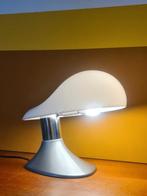 Vintage, design tafellamp Harvey Guzzini. Cobra, Huis en Inrichting, Lampen | Tafellampen, Ophalen of Verzenden, Harvey Guzzini