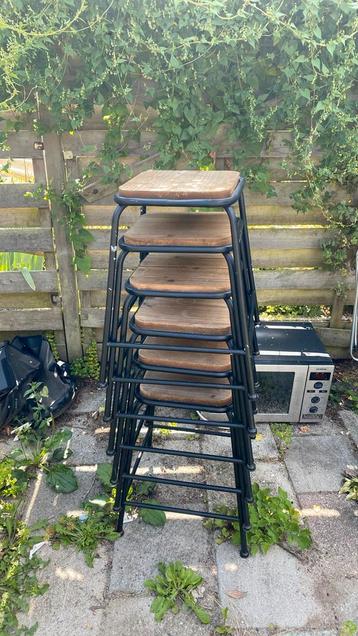Hout/metalen design krukken beschikbaar voor biedingen