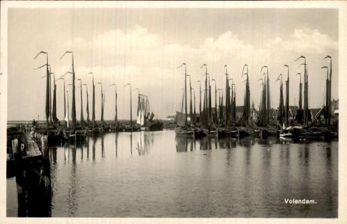 Boten op de haven in Volendam, Verzamelen, Ansichtkaarten | Nederland, Ongelopen, Noord-Holland, Voor 1920, Verzenden