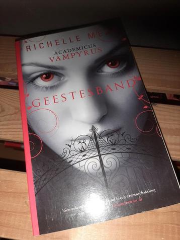 Geestesband - Richelle Mead beschikbaar voor biedingen
