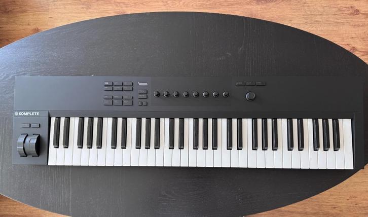 Native Instruments Komplete Kontrol A61, Muziek en Instrumenten, Keyboards, Zo goed als nieuw, 61 toetsen, Overige merken, Ophalen of Verzenden