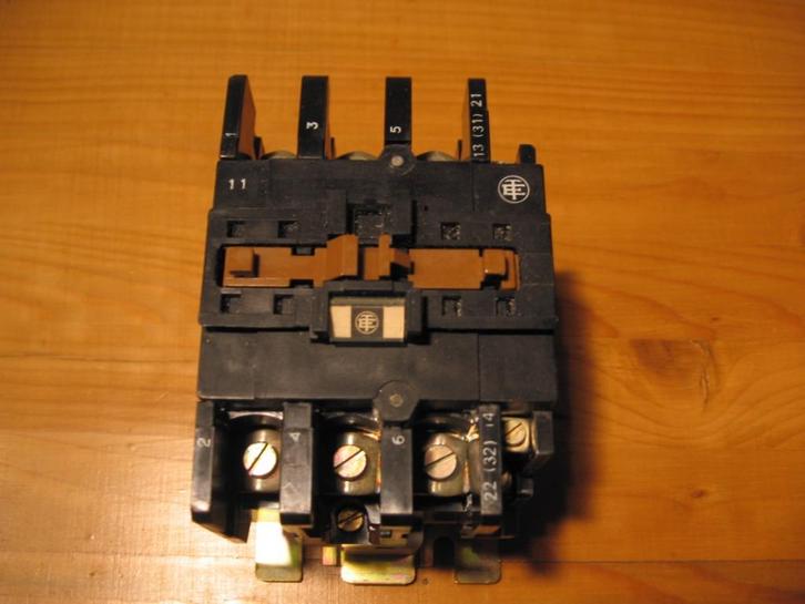 Telemecanique relais LC1-D403M7 magneetschakelaar., Hobby en Vrije tijd, Elektronica-componenten, Nieuw, Verzenden