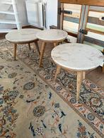Salon of bijzettafeltjes te koop. Marmer en hout., Huis en Inrichting, Ophalen, 50 tot 100 cm, Rond, Zo goed als nieuw