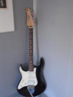 YAMAHA linkshandige electrische gitaar 6 snaren '"PACIFICA", Muziek en Instrumenten, Ophalen of Verzenden, Zo goed als nieuw, Solid body