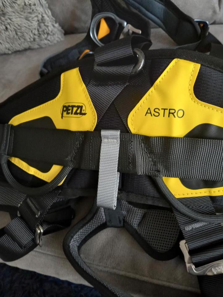 Petzl Astro Bod Fast Maat 2 - Nieuwstaat!, Sport en Fitness, Bergsport en Wandelen, Ophalen of Verzenden