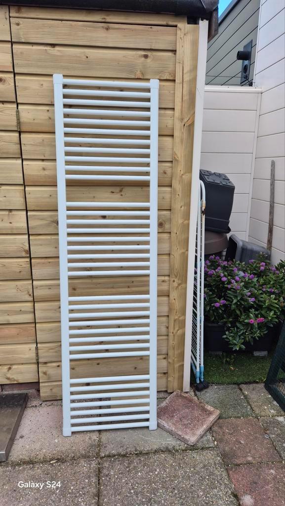 Te koop DRL Lisa handoeken radiator, Doe-het-zelf en Verbouw, Verwarming en Radiatoren, Nieuw, Radiator, 80 cm of meer, Minder dan 60 cm