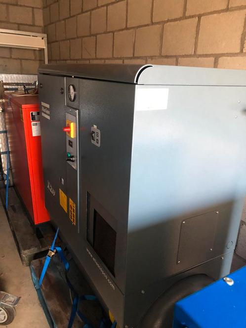 Twee  compressor schroefcompressor  defect, Doe-het-zelf en Verbouw, Compressors, Gebruikt, 6 tot 10 bar, 100 liter of meer, Ophalen