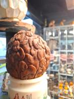 Mooi uitgesneden walnoot oosters, Ophalen