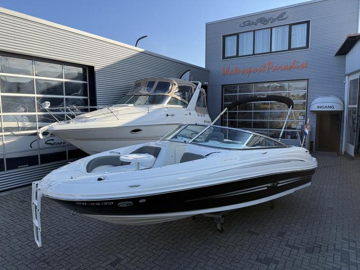Sea Ray 200 Sundeck (bj 2011), Watersport en Boten, Speedboten, Gebruikt, 6 meter of meer, Overige brandstoffen, Polyester