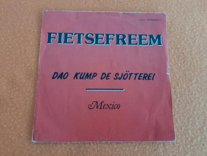 CARNAVAL Fietsefreem - Dao kump de sjötterei (1989), Cd's en Dvd's, Vinyl Singles, Gebruikt, Single, Nederlandstalig, 7 inch, Ophalen of Verzenden