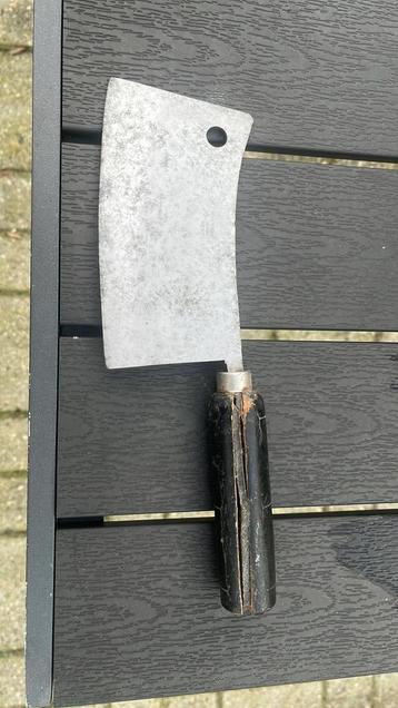 Oude hakbijl beschikbaar voor biedingen