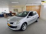 Renault Clio 1.6-16V Privilège Apk Nieuw,Clima,Cruise,N.A.P, Voorwielaandrijving, Gebruikt, Zwart, 4 cilinders
