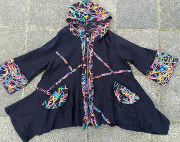 cape jas zwart wol met kleurig borduursel nieuw one size beschikbaar voor biedingen
