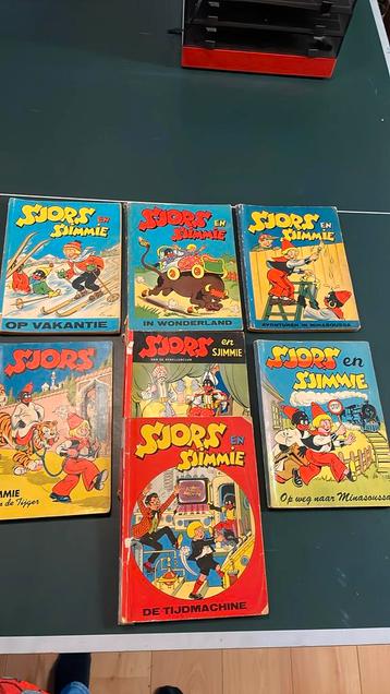 Sjoes en sjimmie uit de jaren 50 beschikbaar voor biedingen