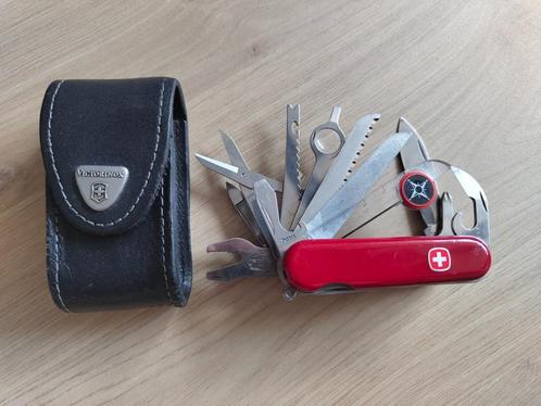 Wenger Tool Chest Plus + Victorinox Sheath (Zeldzaam), Caravans en Kamperen, Kampeergereedschap, Gebruikt, Ophalen of Verzenden