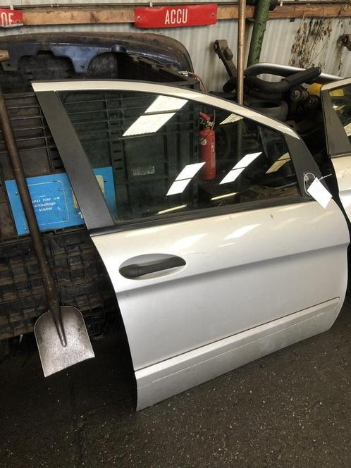 Rechter voor portier Mercedes B-klasse B150 bouwjaar 2007, Auto-onderdelen, Carrosserie en Plaatwerk, Deur, Mercedes-Benz, Voor