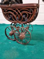 -	Poppenwagen Wicker antiek 1940, Verzamelen, Retro, Ophalen of Verzenden