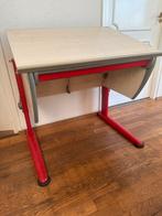 Mooi kinderbureau in hoogte verstelbaar, Huis en Inrichting, Bureaus, Ophalen, In hoogte verstelbaar, Zo goed als nieuw